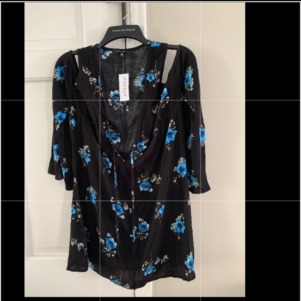 *New* Kendall & Kylie black blue floral boho dress